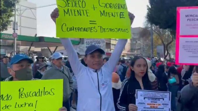 megamarcha-de-locatarios-de-mercados-provoca-caos-vial-en-cdmx.jpg Megamarcha de locatarios de mercados provoca caos vial en CDMX