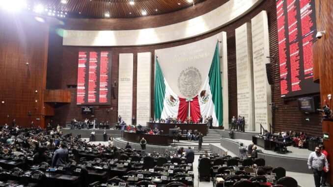 diputados-aprueban-reformas-contra-nepotismo-y-reeleccion-mantiene-entrada-en-vigor-hasta-2030.jpg Diputados aprueban reformas contra nepotismo y reelección; mantiene entrada en vigor hasta 2030