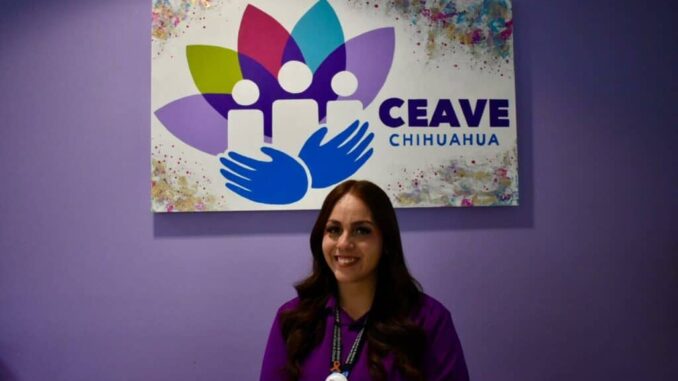 brinda-especialista-de-ceave-contencion-en-crisis-a-mujer-que-intento-suicidarse.jpg Brinda especialista de CEAVE contención en crisis a mujer que intentó suicidarse