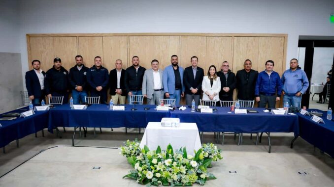 encabeza-alcalde-bonilla-primer-encuentro-con-comisarios-de-otros-municipio-del-estado.jpeg Encabeza alcalde Bonilla primer encuentro con comisarios de otros municipio del estado
