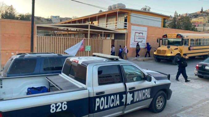 realiza-policia-municipal-recorridos-preventivos-en-escuelas.jpeg Realiza Policía Municipal recorridos preventivos en escuelas