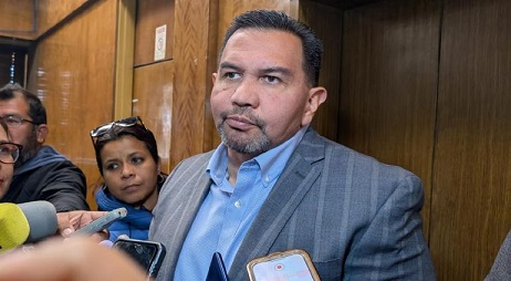 No me parece golpeteo político vs Andrea: Cruz