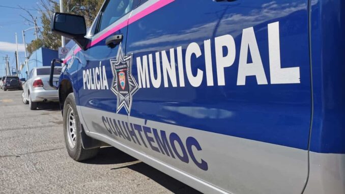 camioneta-choca-contra-patrulla-en-la-colonia-reforma.jpeg Camioneta choca contra patrulla en la colonia Reforma