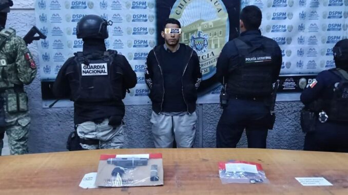 asegura-celula-a-hombre-armado-en-cruce-de-la-avenida-juan-escutia.jpeg Asegura célula a hombre armado en cruce de la avenida Juan Escutia