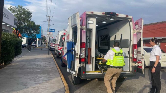 volcadura-en-mal-paso-deja-a-una-mujer-fallecida-4-lesionados.jpeg Volcadura en «Mal Paso» deja a una mujer fallecida, 4 lesionados