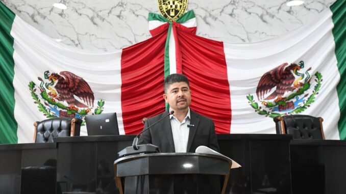 busca-saul-mireles-tipificar-el-acecho-como-delito-en-el-codigo-penal-del-estado.jpeg Busca Saúl Mireles tipificar el acecho como delito en el Código Penal del Estado