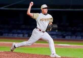 Debuta el exIndio Miguel León en la LMB