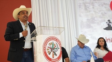 Deja Manjarrez la CNC; Parra asume la dirigencia