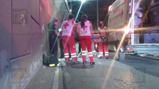 mujer-resulta-herida-tras-lanzarse-de-un-puente-en-estado-de-intoxicacion.jpeg Mujer resulta herida tras lanzarse de un puente en estado de intoxicación
