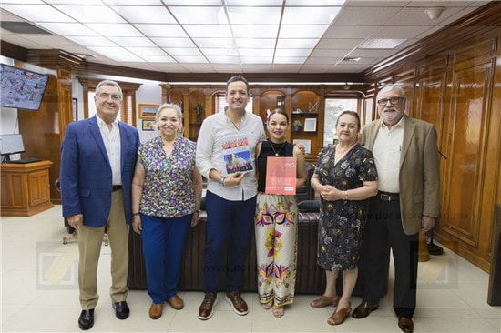 recibe-alcalde-bonilla-a-presidente-saliente-de-la-cruz-roja-en-su-despacho.jpg Recibe alcalde Bonilla a presidente saliente de la Cruz Roja en su Despacho