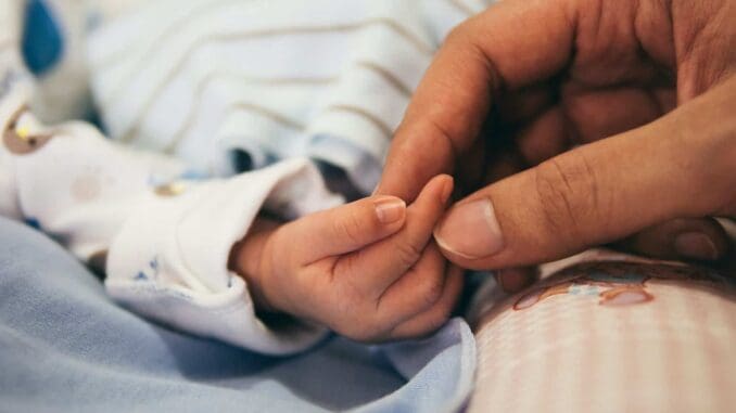 Iglesia pide ver la maternidad como símbolo de “esperanza”