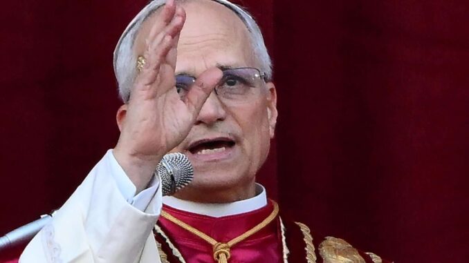 leon-xiv-un-papa-estadounidense-que-desafia-la-politica-migratoria-de-trump.jpg León XIV, ¿un papa estadounidense que desafía la política migratoria de Trump?