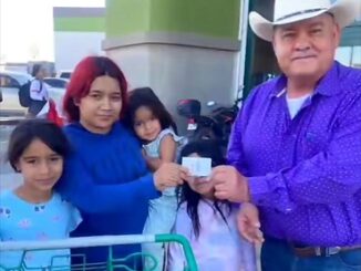 En el día de las madres la Asociación Latinos Unidos entrega apoyo a dos familias Ojinaguenses de escasos recursos   