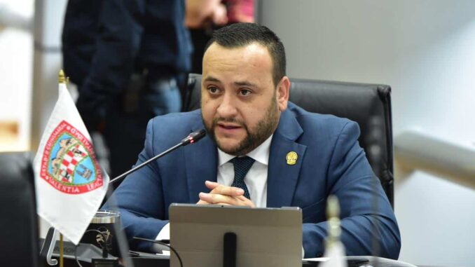 avanza-iniciativa-de-arturo-medina-para-blindar-al-estado-contra-el-gusano-barrenador.jpeg Avanza iniciativa de Arturo Medina para blindar al estado contra el gusano barrenador