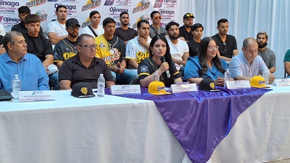 Gran inauguración de la temporada de béisbol!