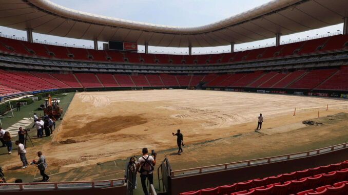 estadio-de-guadalajara-inicia-renovacion-de-su-cancha-rumbo-al-mundial-2026.jpg Estadio de Guadalajara inicia renovación de su cancha rumbo al Mundial 2026
