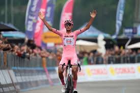 ¡Embiste Del Toro! Gana etapa y sigue líder del Giro