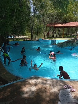 Estudiantes de Coyame disfrutaron su día con juegos, y tradición