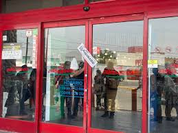 Clausuran tienda Alsúper en Camargo por falta de permisos y documentación
