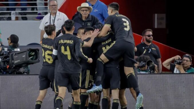 mexico-vence-con-sufrimiento-a-honduras-y-se-clasifica-a-la-final-de-la-copa-oro-696x392.jpg