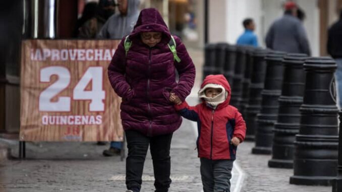frio-coahuila-bajas-temperaturas-696x476.jpg