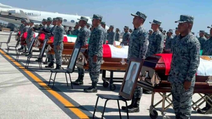 sedena-rinde-honores-a-militares-caidos-tras-la-violencia-del-22-de-febrero-696x392.jpg
